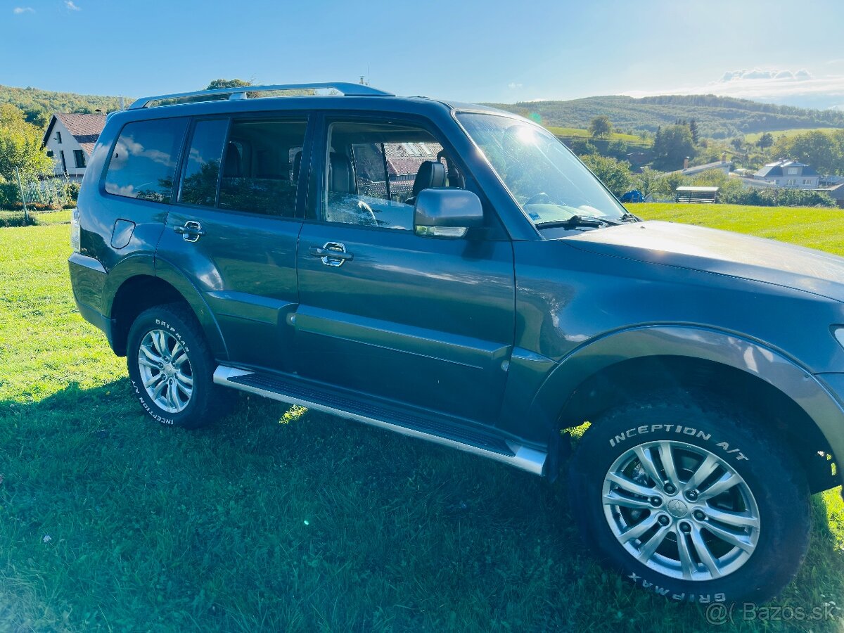 pajero 3.2 di-d 7miestne 4x4 - 6