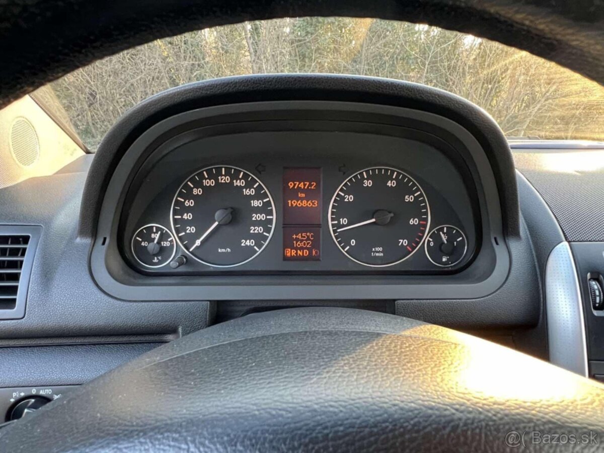 Mercedes A170 kombi Avantgarde - 6