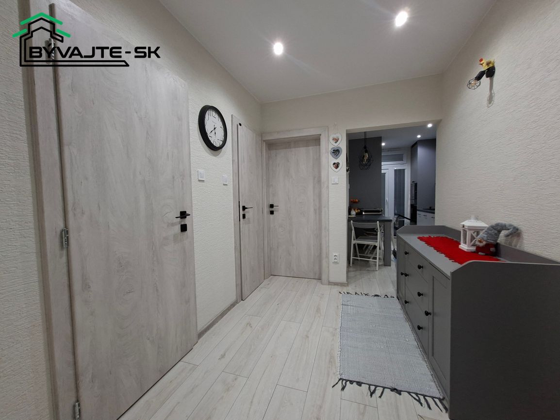 Moderný dvojizbový byt - Prievidza, sídlisko Zápotôčky. - 6