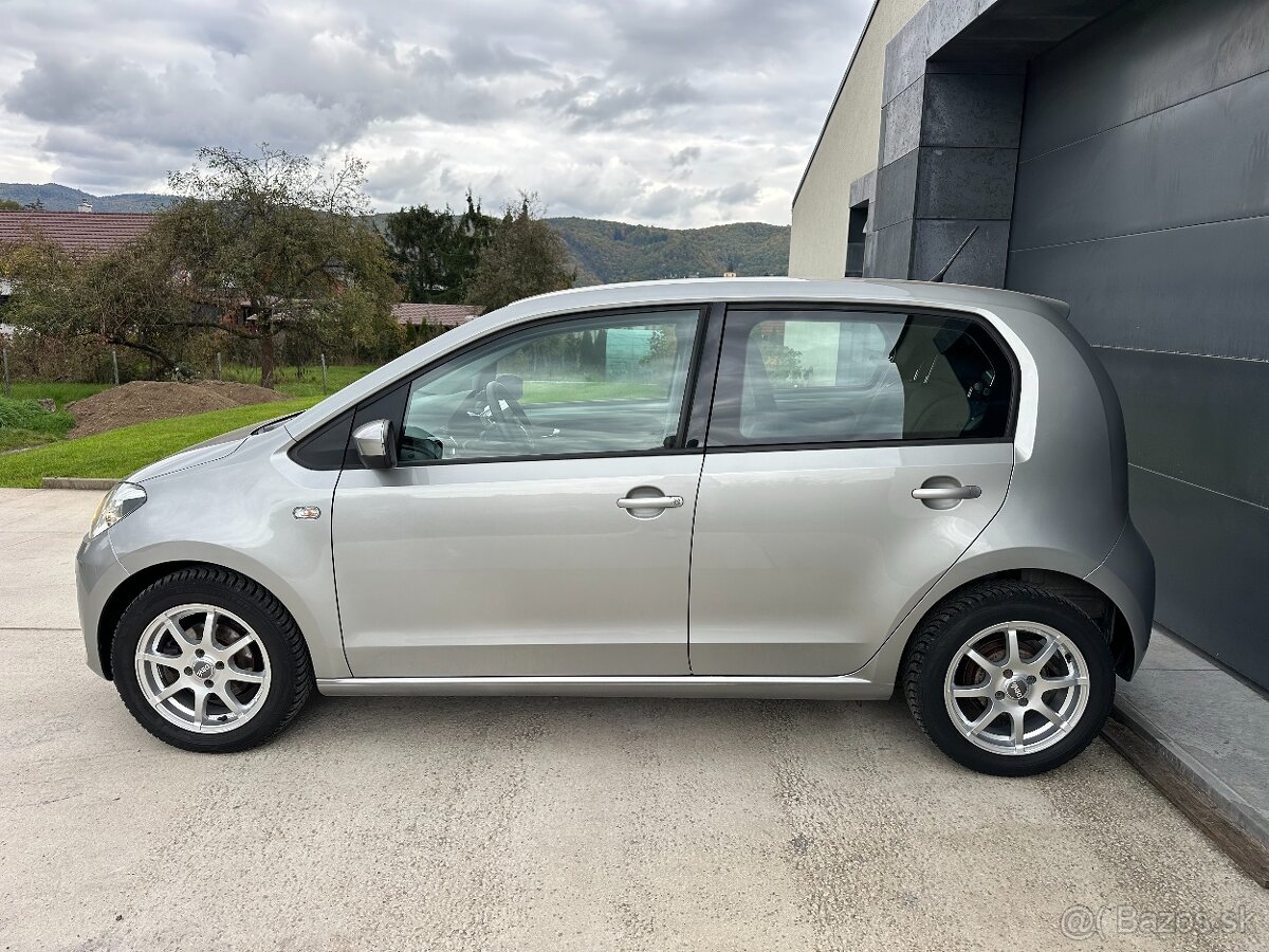 Volkswagen UP 1.0 75k high up - 6