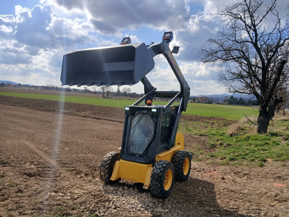 PREDAM SMYKOVY NAKLADAC NEW HOLAND LS170 - 6