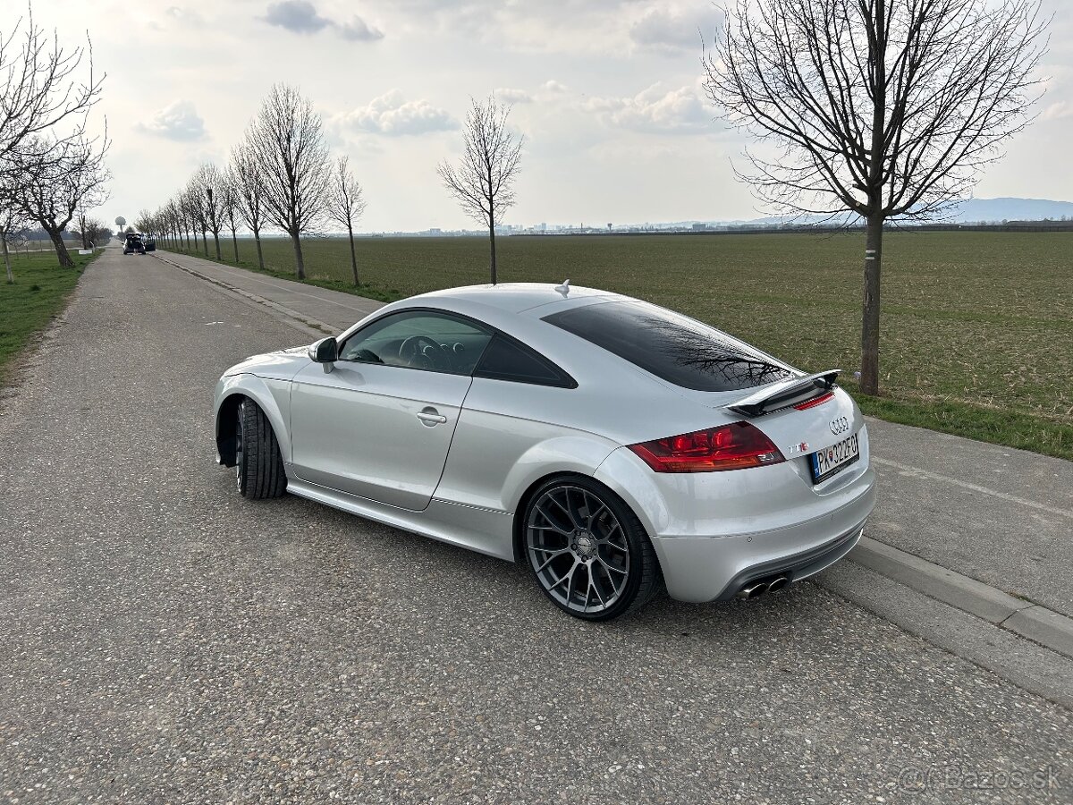 Audi TTS 2008 MANUÁL - 6