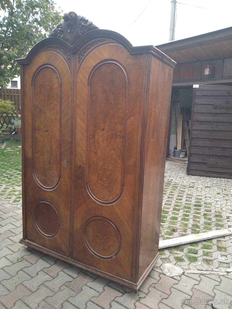 Starožitná skriňa - 6