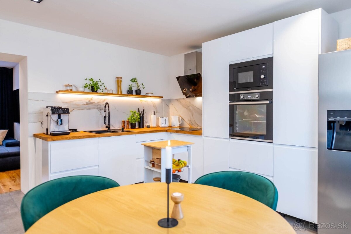 skvelý dom vo výbornej lokalite - 6