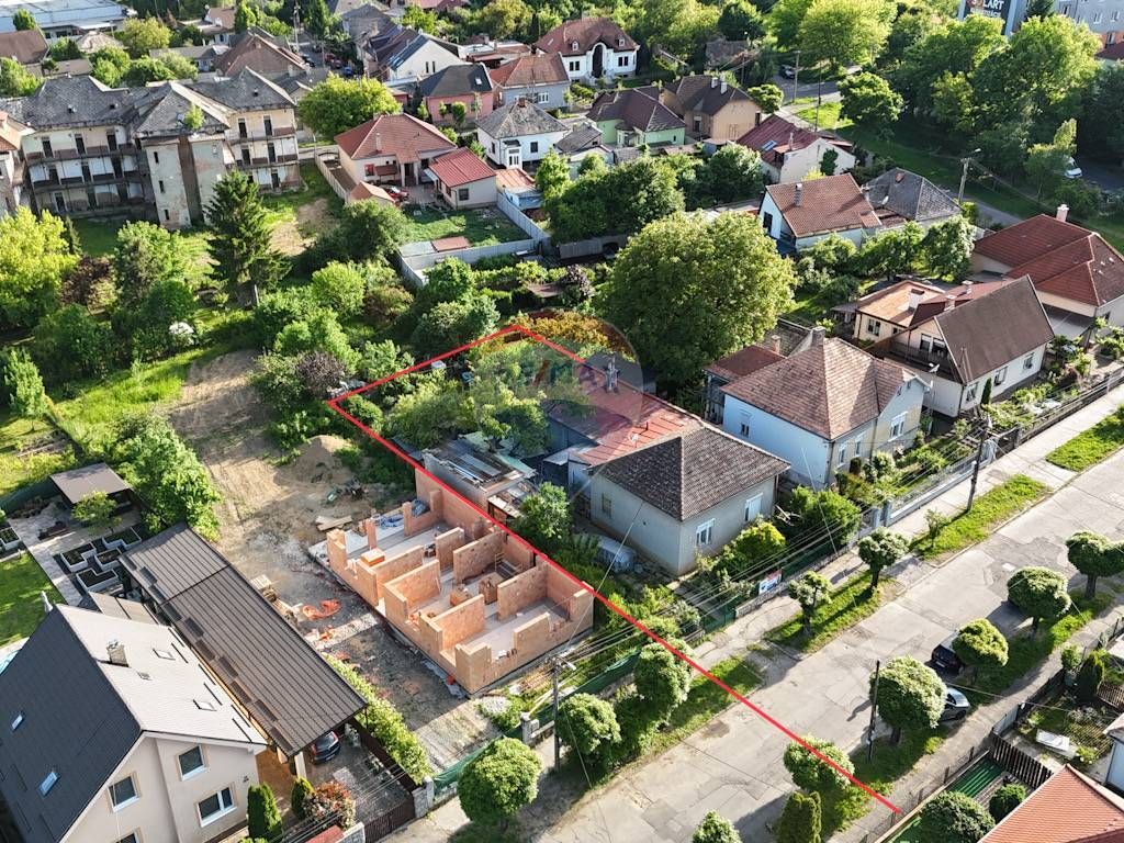 ZNÍŽENÁ CENA Rodinný dom v tichej lokalite blízko centra - 6