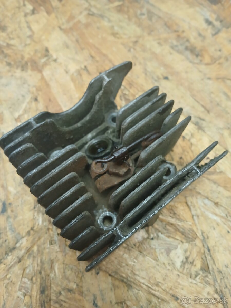 Babetta 207 hlava valca s dekompresorom - 6