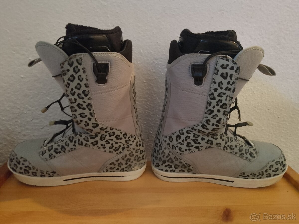 velkost cislo 40 - damske SNB boty THIRTY TWO - 6