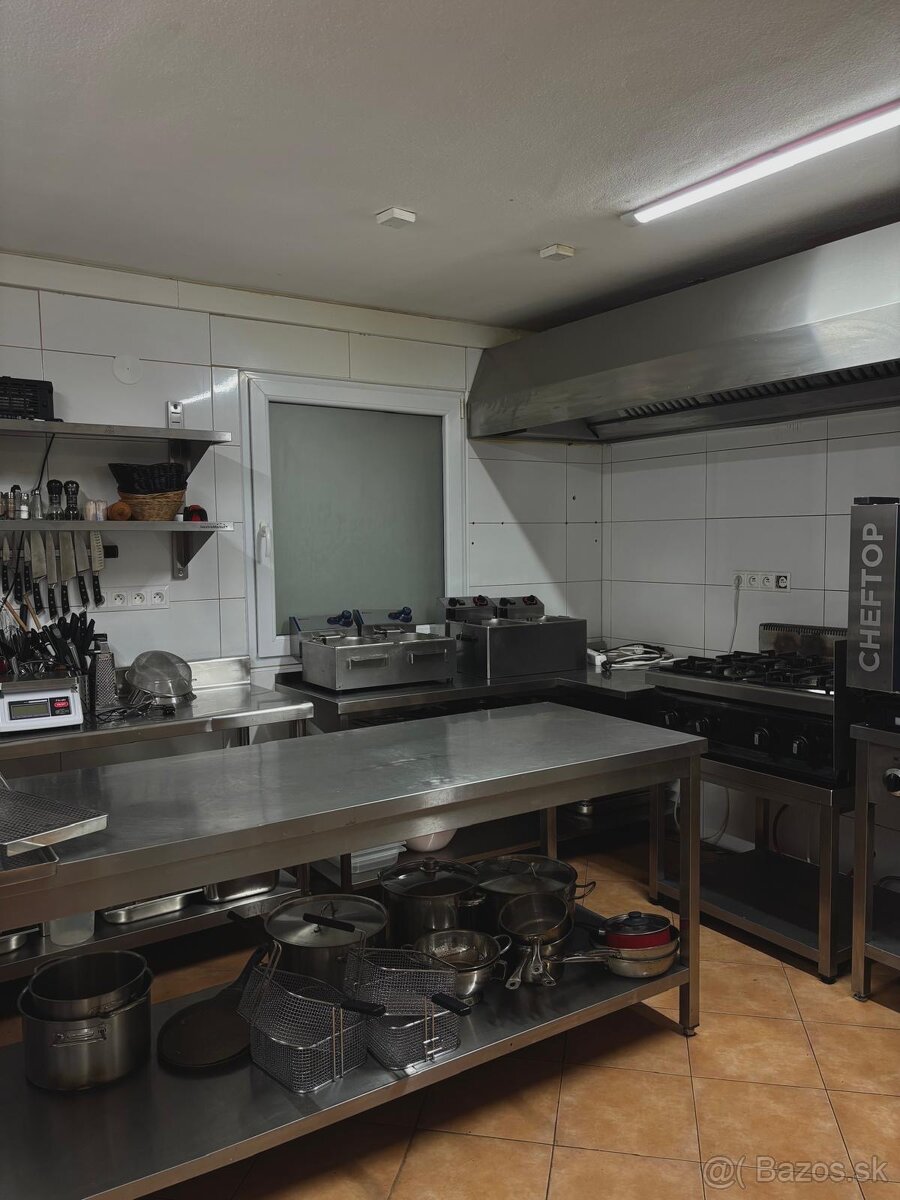 Bufet na slnečných jazerách juh - 6