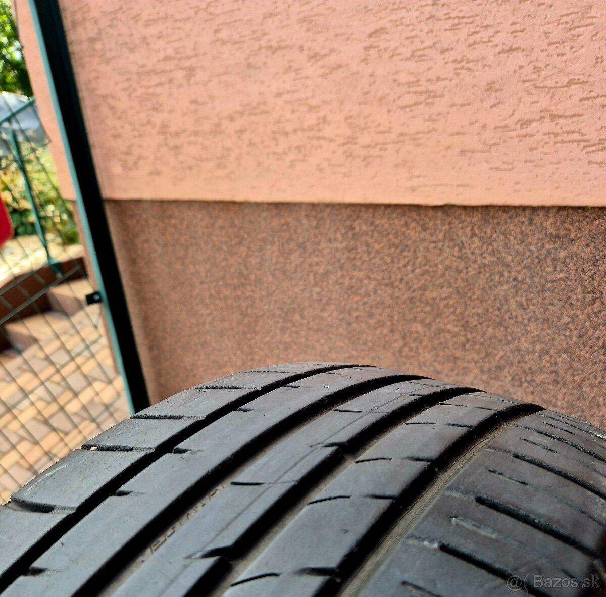 Predám letné pneu KUMHO 235/55 R18 - 6