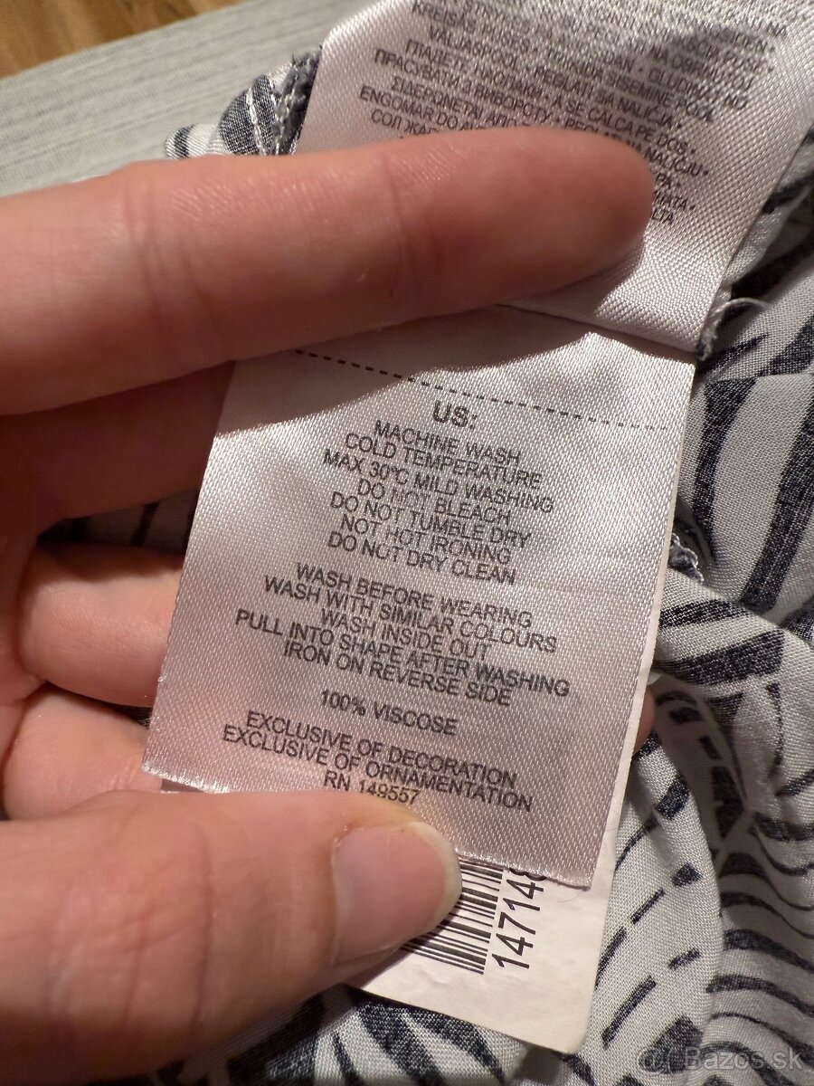 Letné dámske 7/8 nohavice veľkosť M - 6