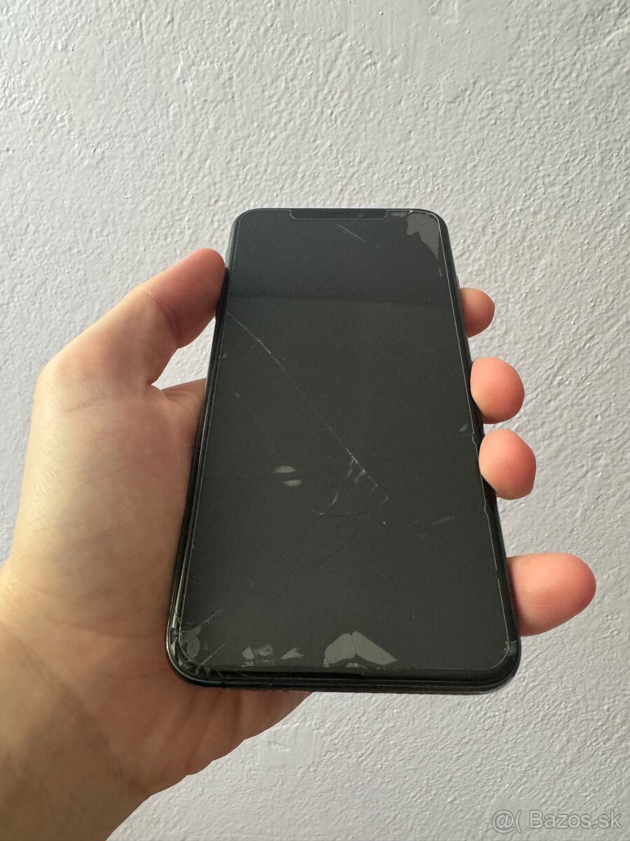 Predám iPhone XS Max – 64 GB - 6