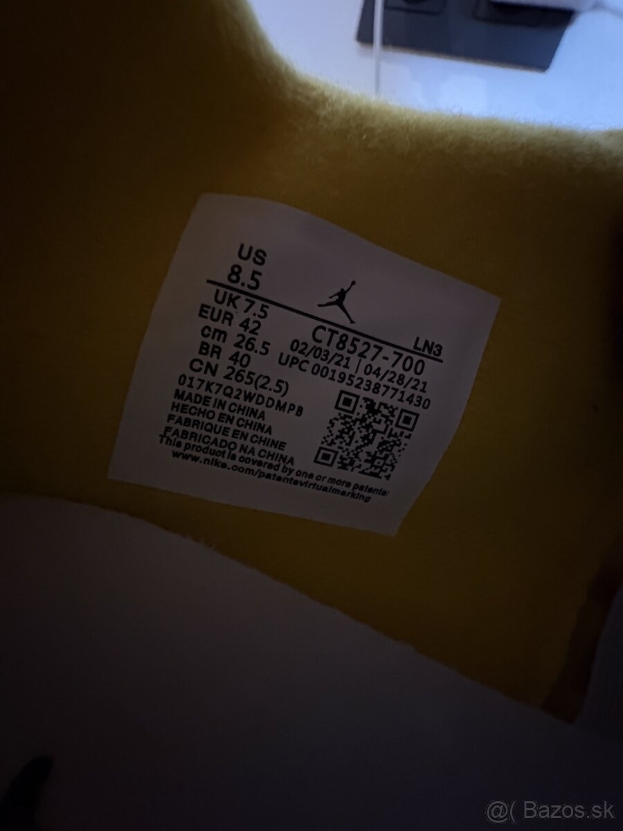 Air Jordan 4 Retro Lightning 42 - 6