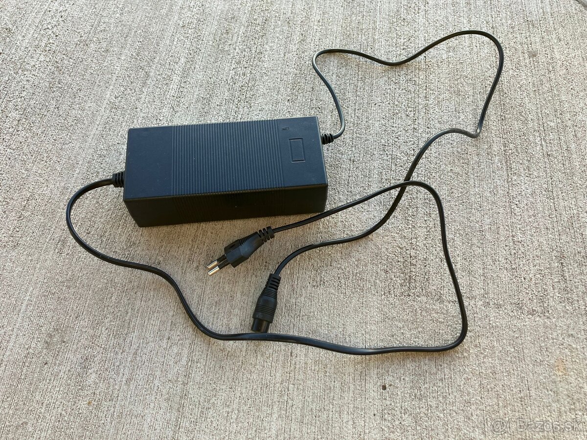 ELEKTRICKÁ KOLOBEŽKA CITY BOSS D1000LH ČIERN - 6