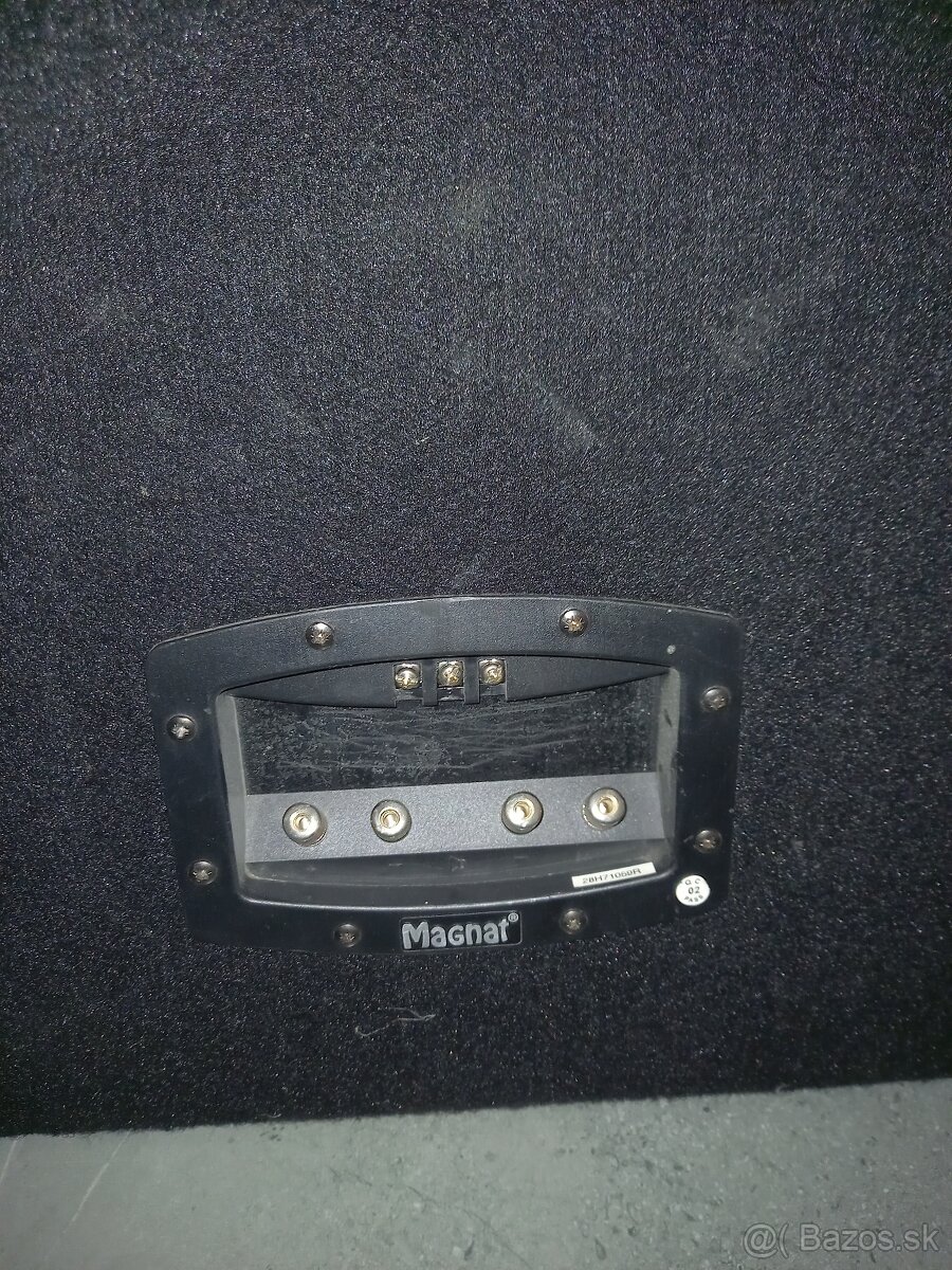 Subwoofer MAGNAT 2000W - 6