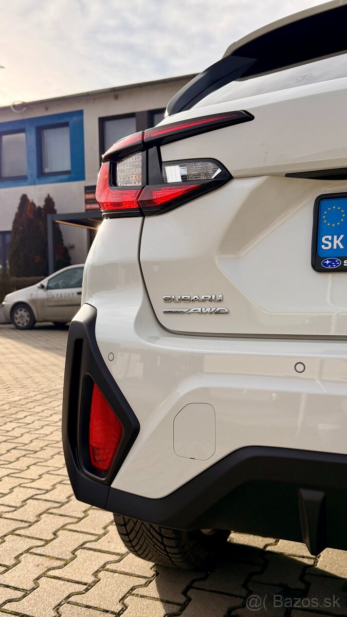 🚙 Subaru Crosstrek 2.0i e-boxer CVT Style X-TRA - 6