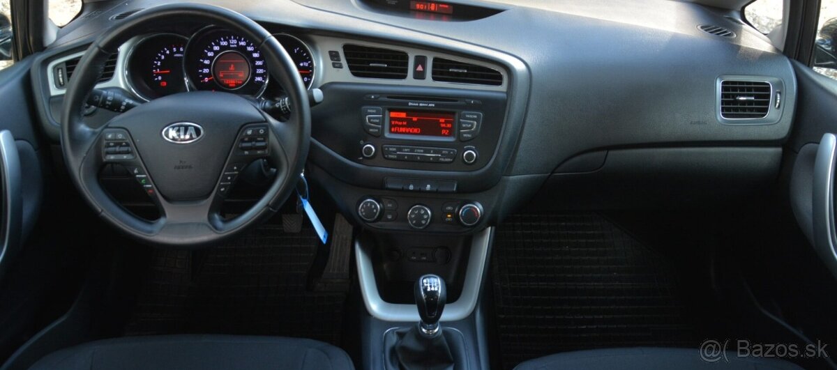 KIA Cee’d 1.6 CRDi, SR. voz - 6