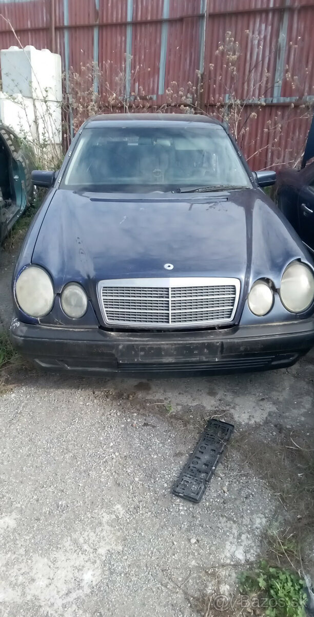 Mercedes Benz E 240 125kw - 6
