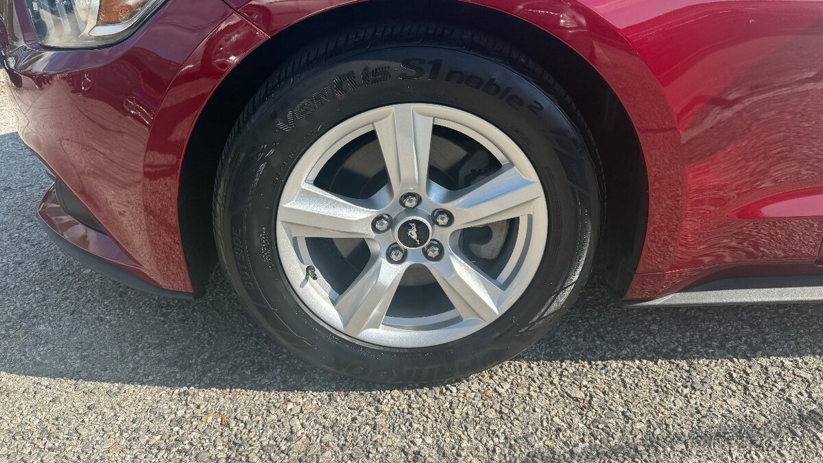 Ford Mustang 2.3 EcoBoost A/T - 6