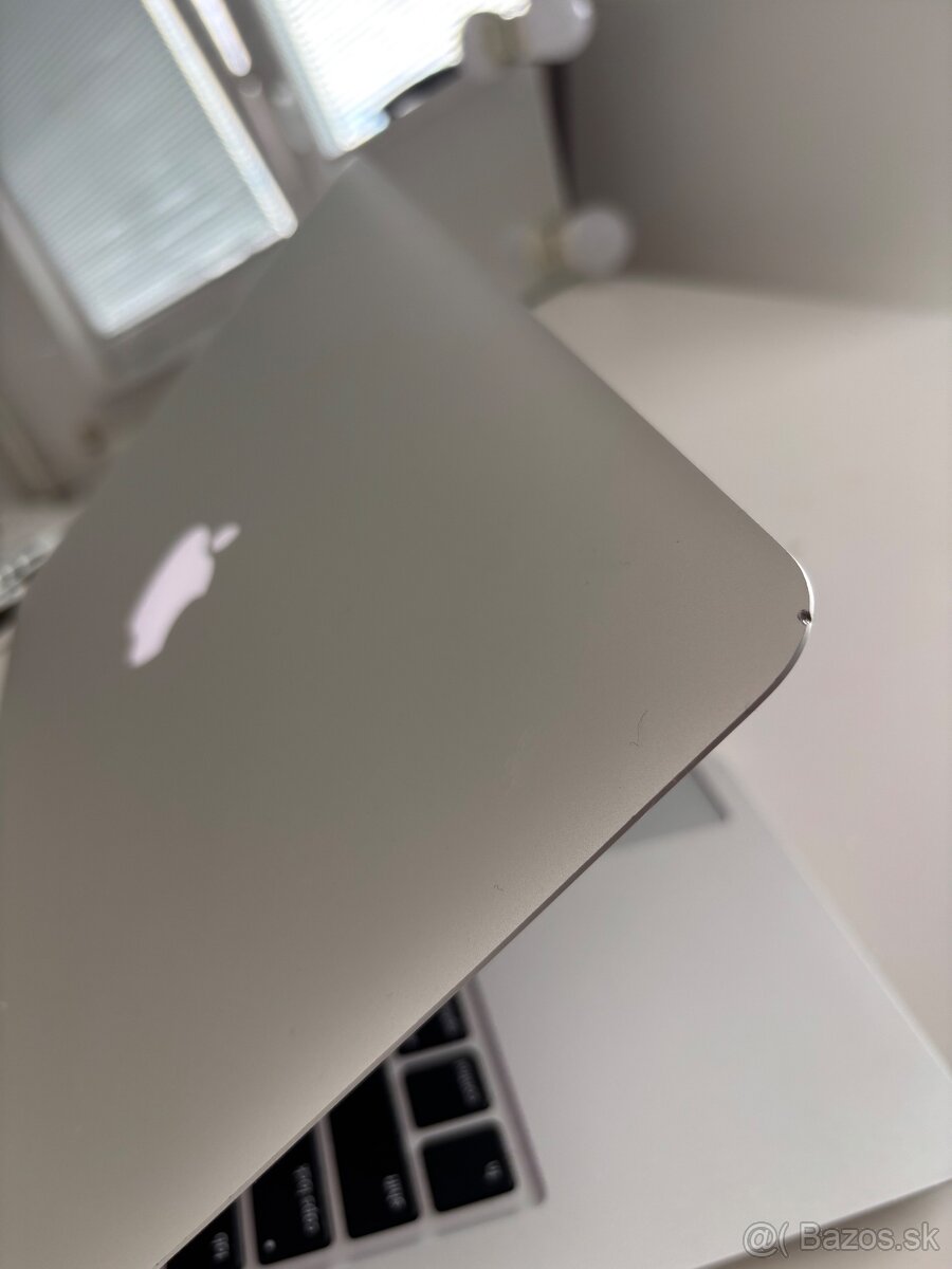 Macbook Air 13” 2017 - 6