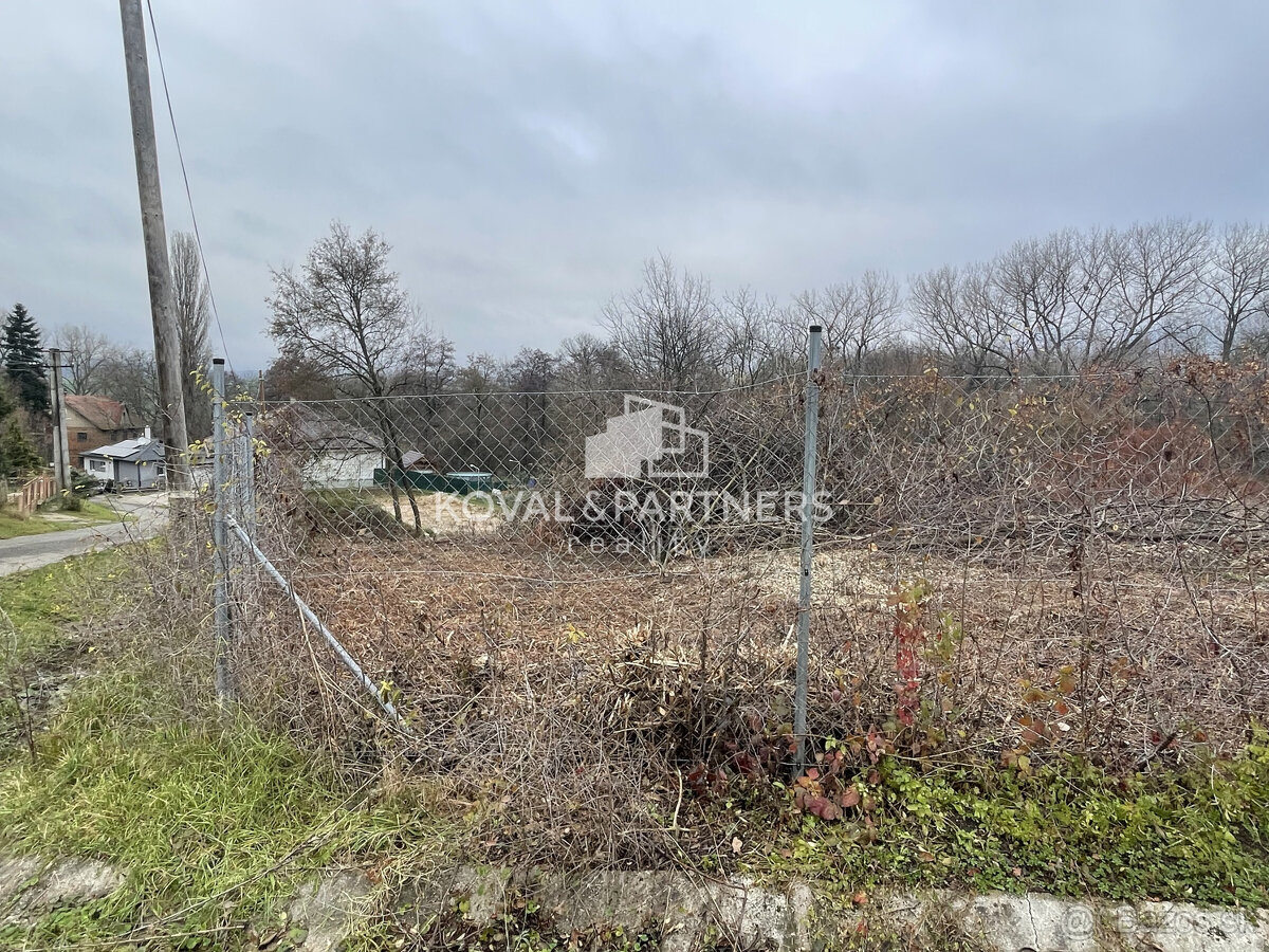 Stavebný pozemok v obci Slažany - 6