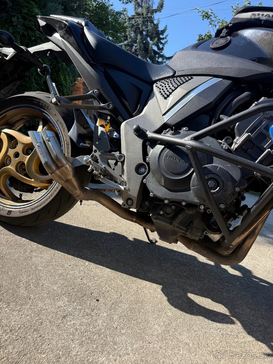Honda CB1000R - 6