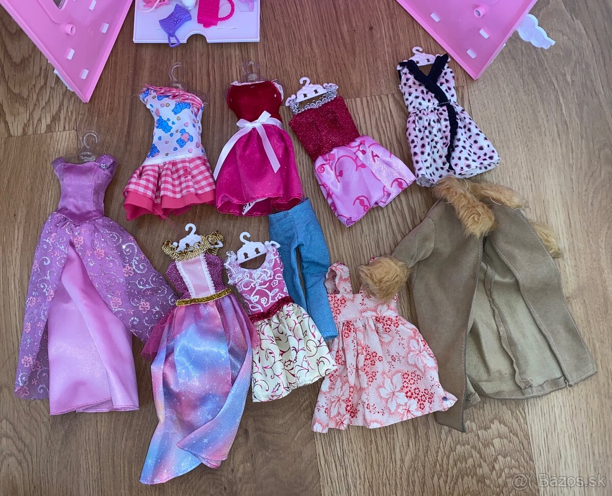 Skrina s rozmermi 26x8x33 cm s doplnkami pre barbie - 6