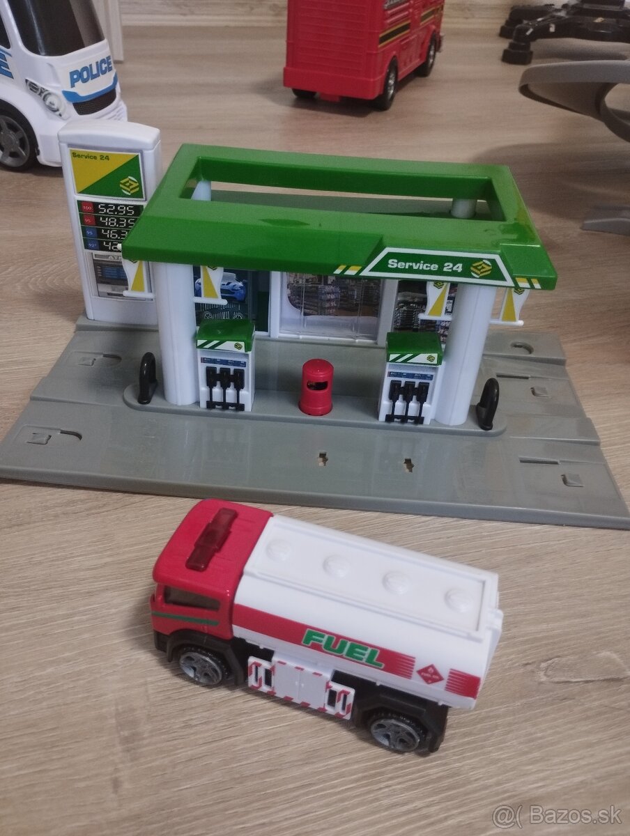 Rôzne autá, stanice - 6