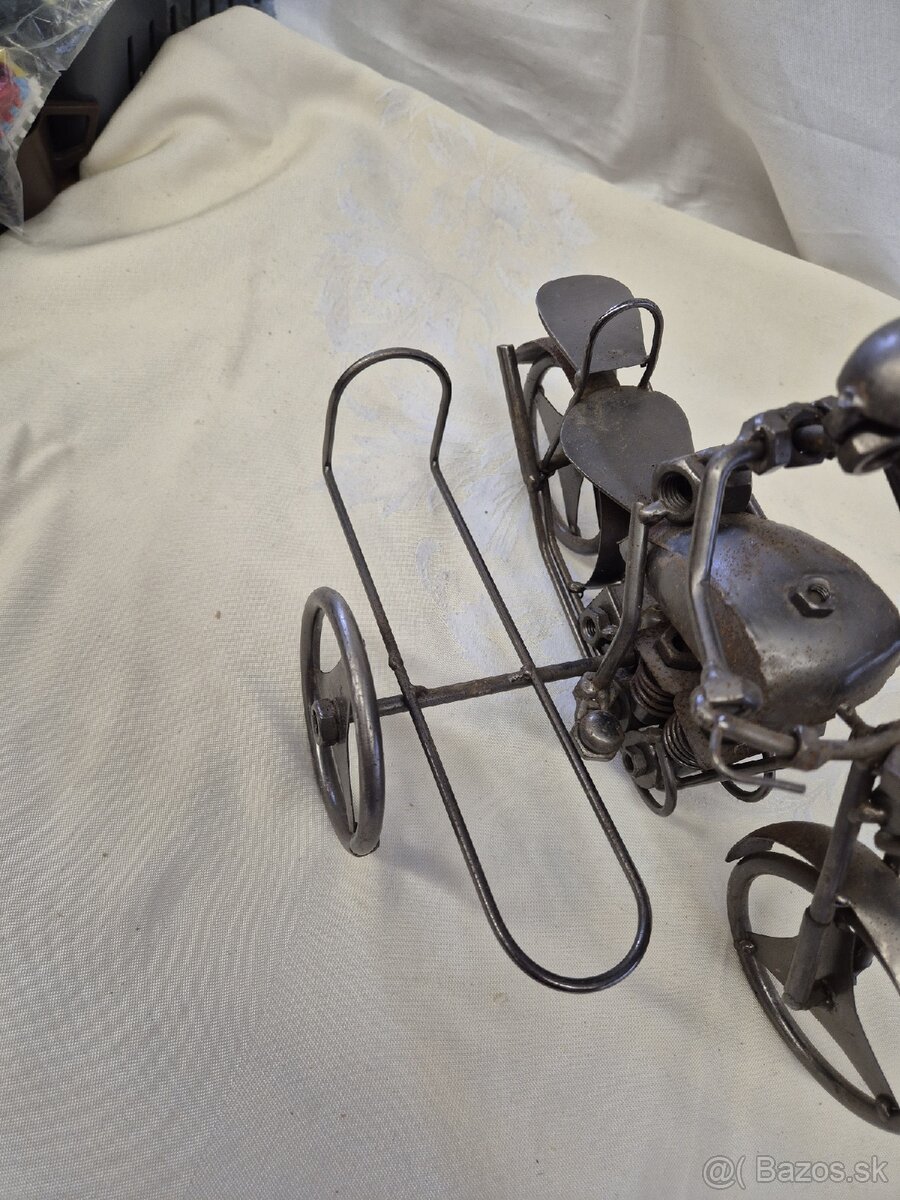 Predam retro telefon a stojan na flase - 6