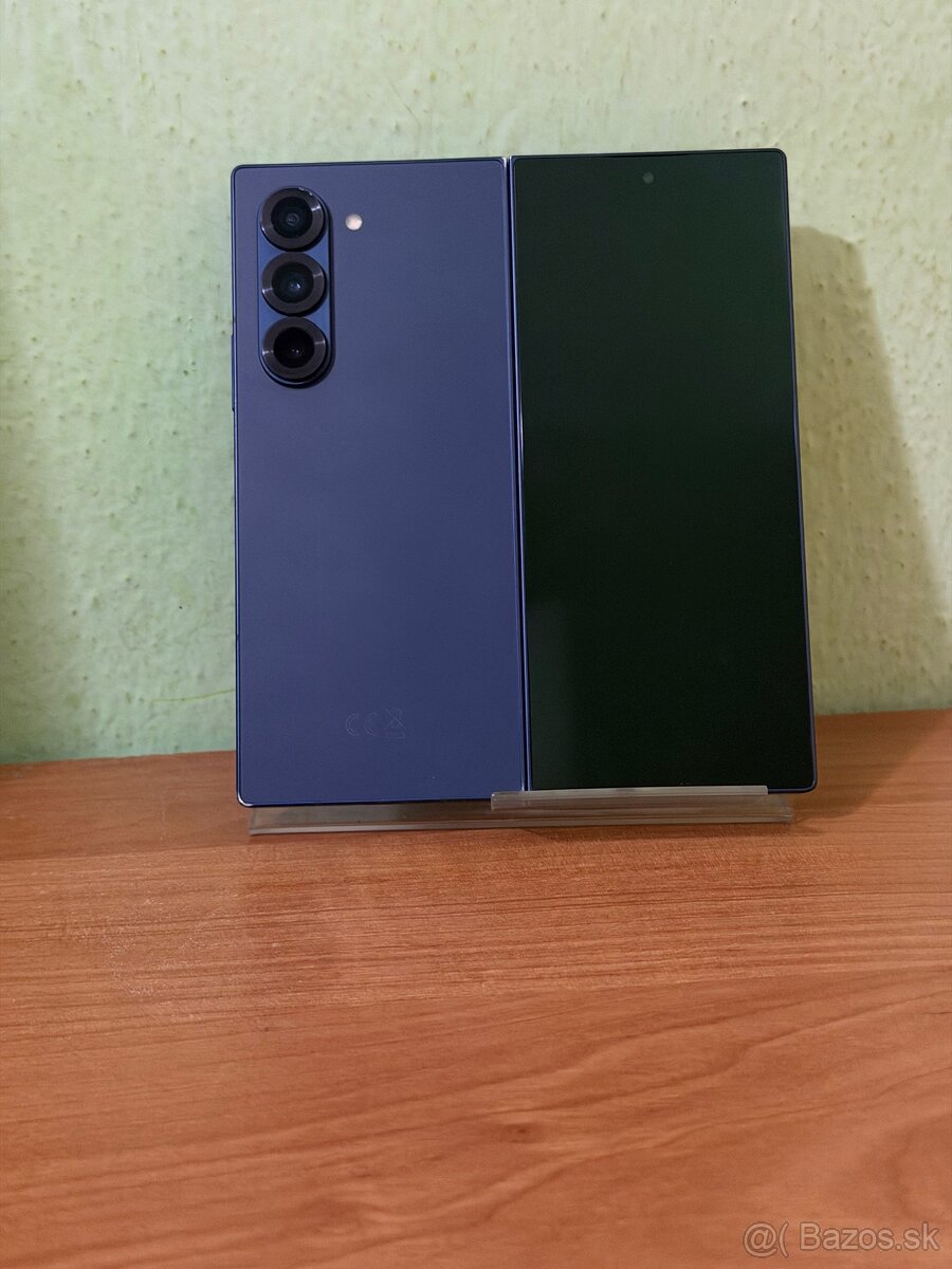 Dobrý deň Ponúkam na predaj Samsung Galaxy Z Fold 6 256GB - 6