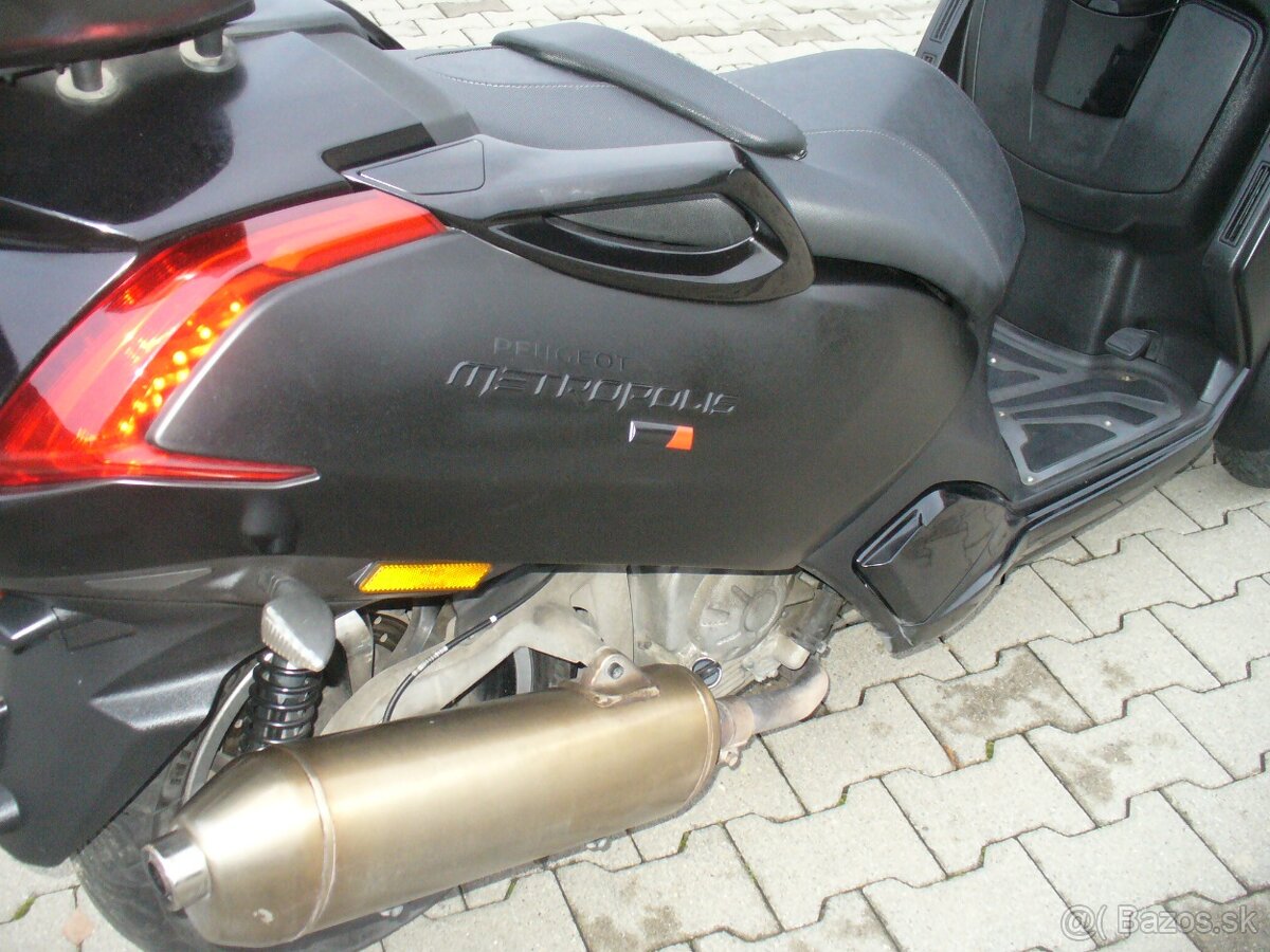 PEUGEOT METROPOLIS 400i RX R stačí vodičák "B - 6