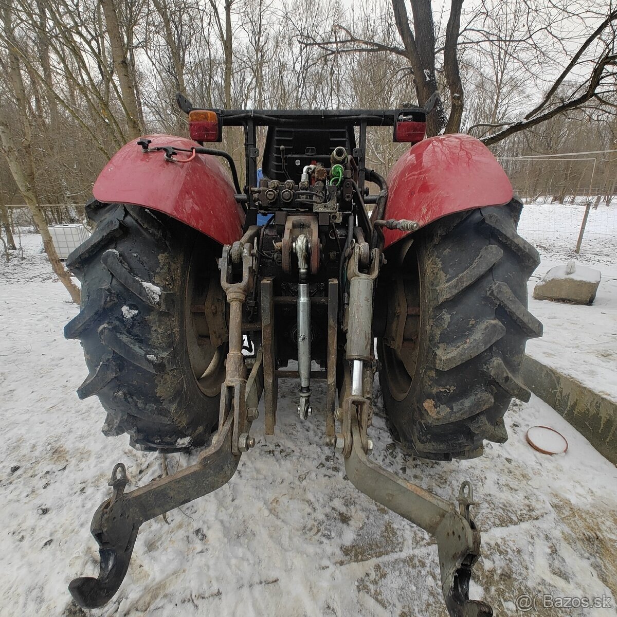 Traktor tovární MF 4x4 - 6