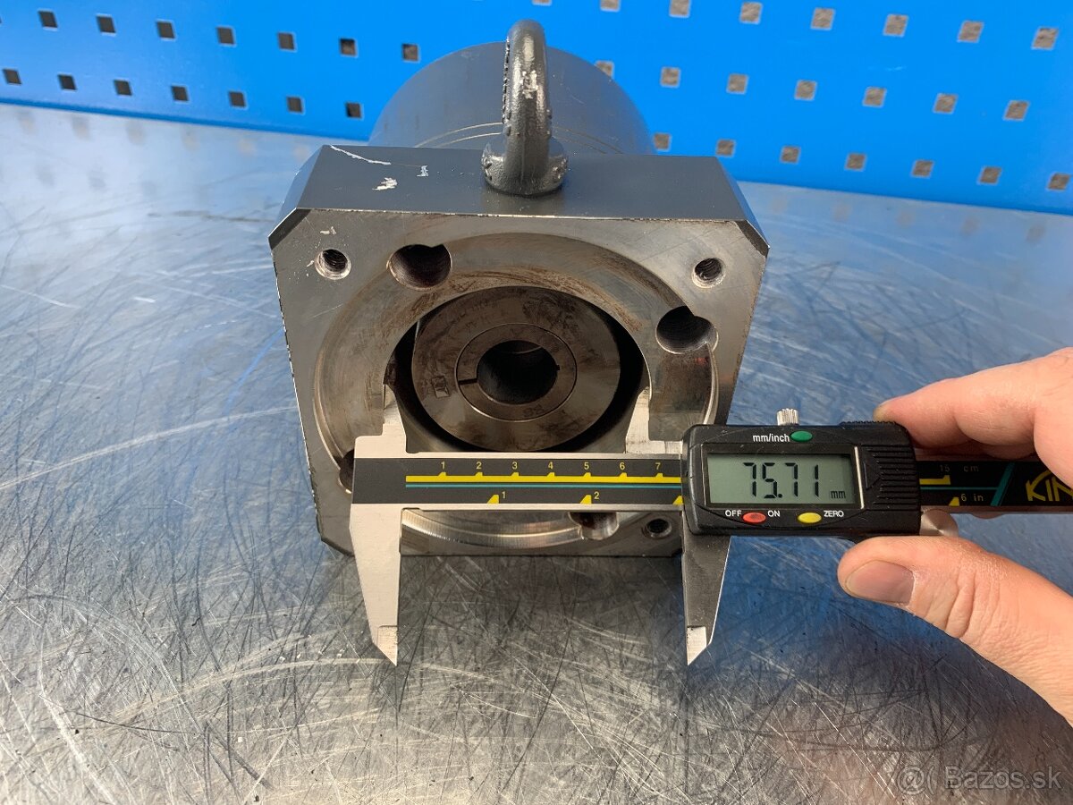 Planetova prevodovka k servomotoru i=10 - 6