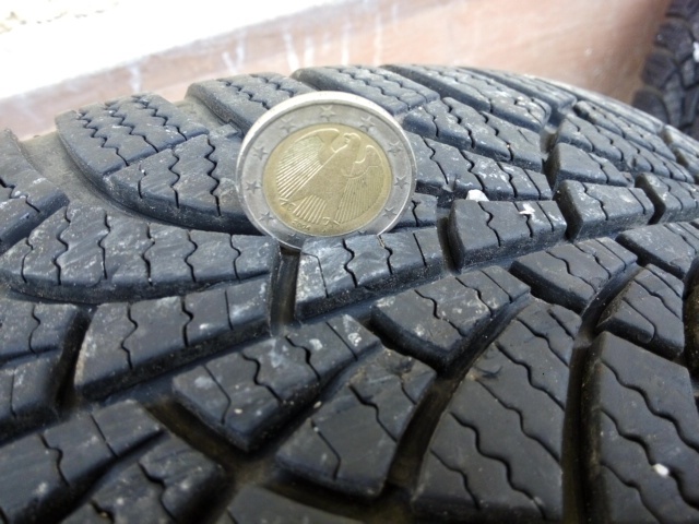 185/60 R14-zimne Yokohama - 6