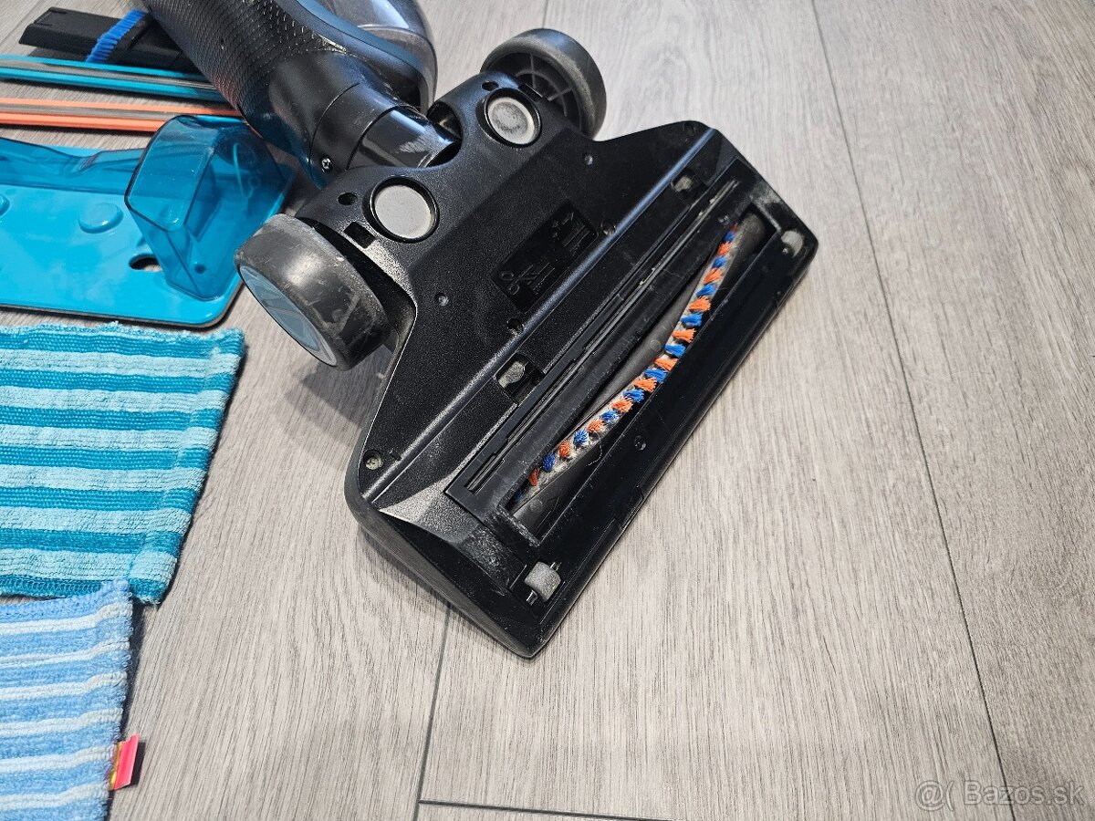 Tycovy vysavac Philips PowerPro Aqua - 6