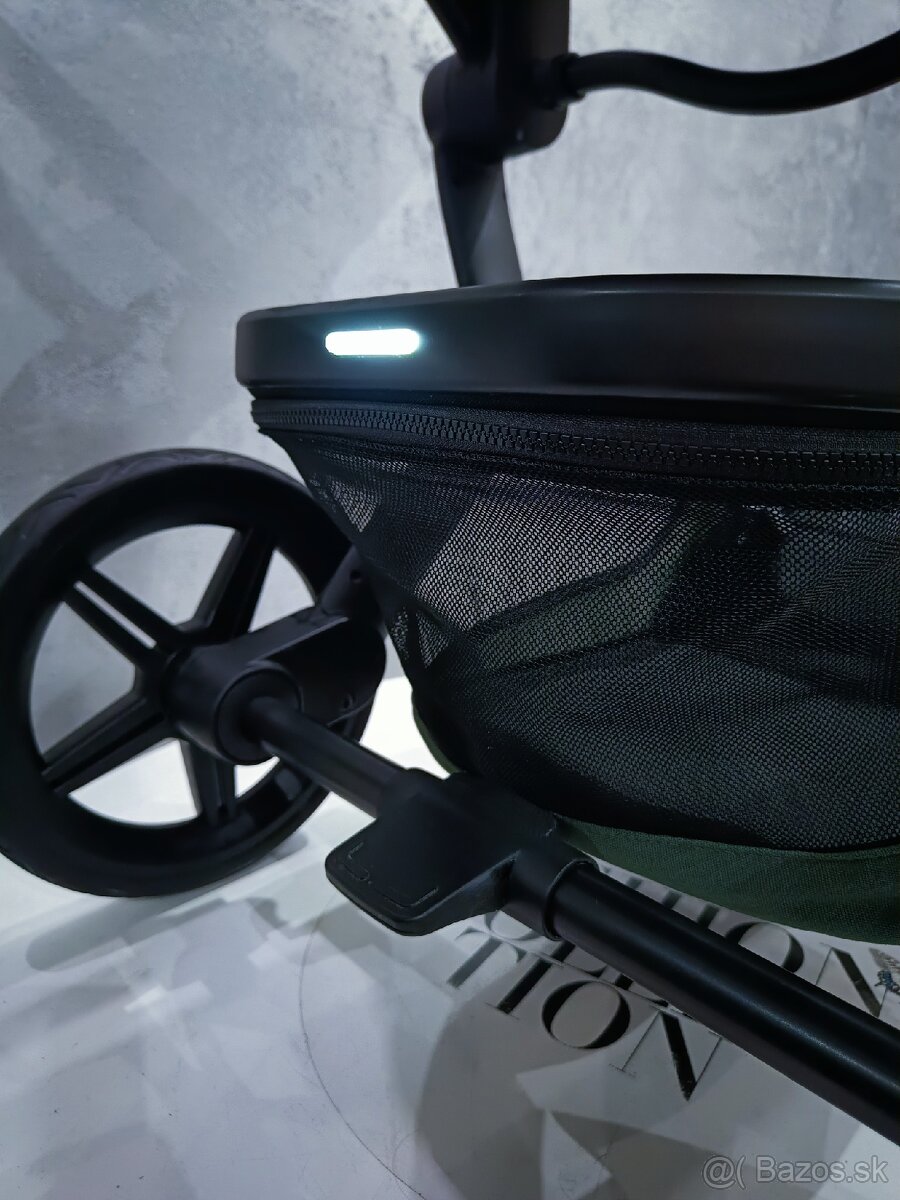 LUXUSNÝ ŠPORTOVÝ KOČÍK JOOLZ DAY+ MARVELLOUS GREEN - 6