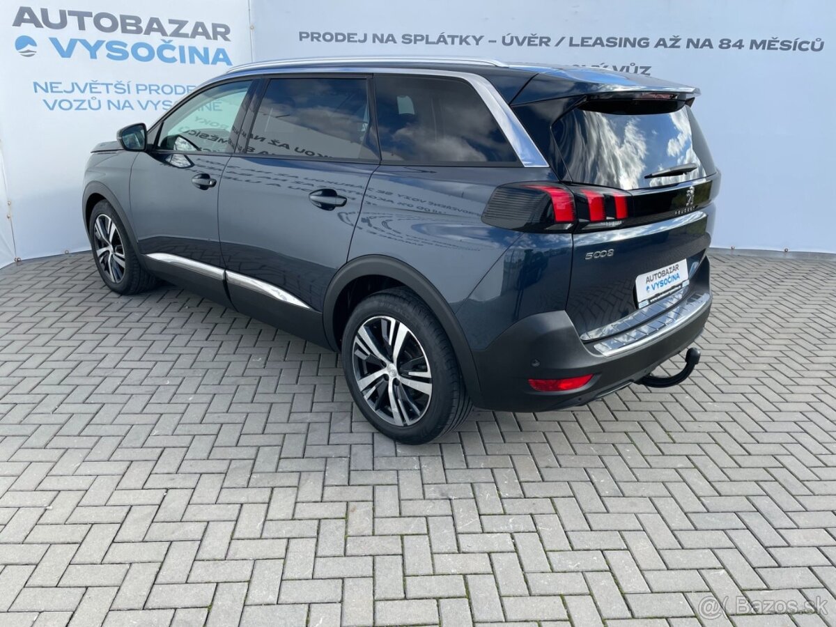 Peugeot 5008 II 1.2PT 96kW ALLURE Kůže Tažné. Navi - 6