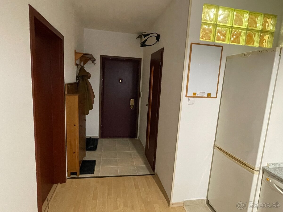 Prenájom 1-izbového bytu, Jantárová 4, Košice - 6