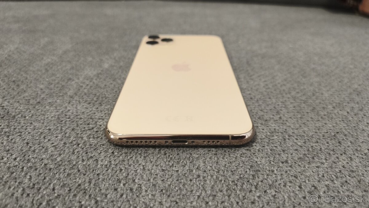iPhone 11 Pro Max 256GB Gold Top stav - 6