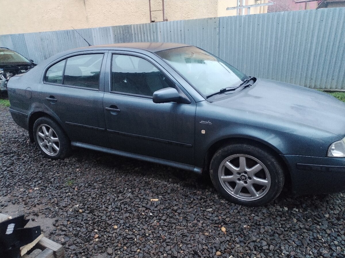 Rozpredám Octaviu - 6