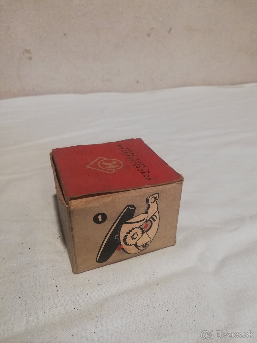 Otvárač na konzervy - 6