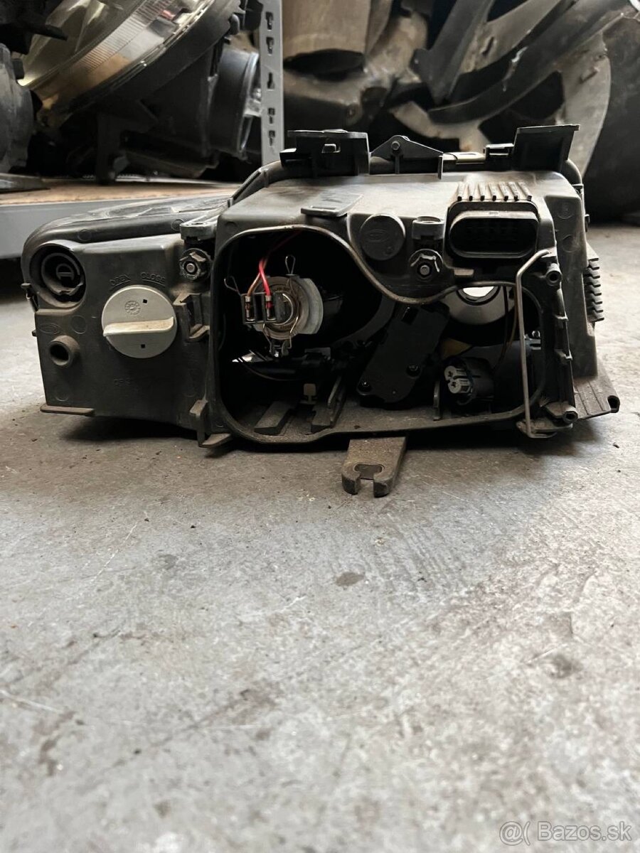 Predné svetla Audi A4 B6 cabrio - 6