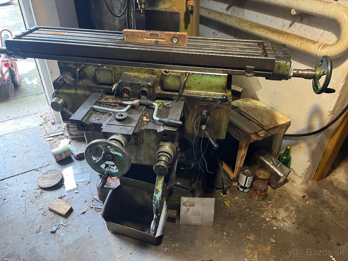 Fréza na kov F2 - 250 univerzálna frézka - 6