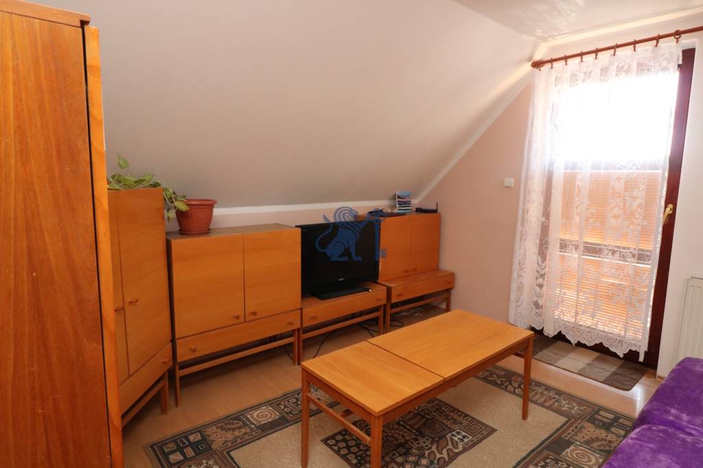 ZNÍŽENÁ cena-viacgeneračný rodinný dom v Borinke - 6