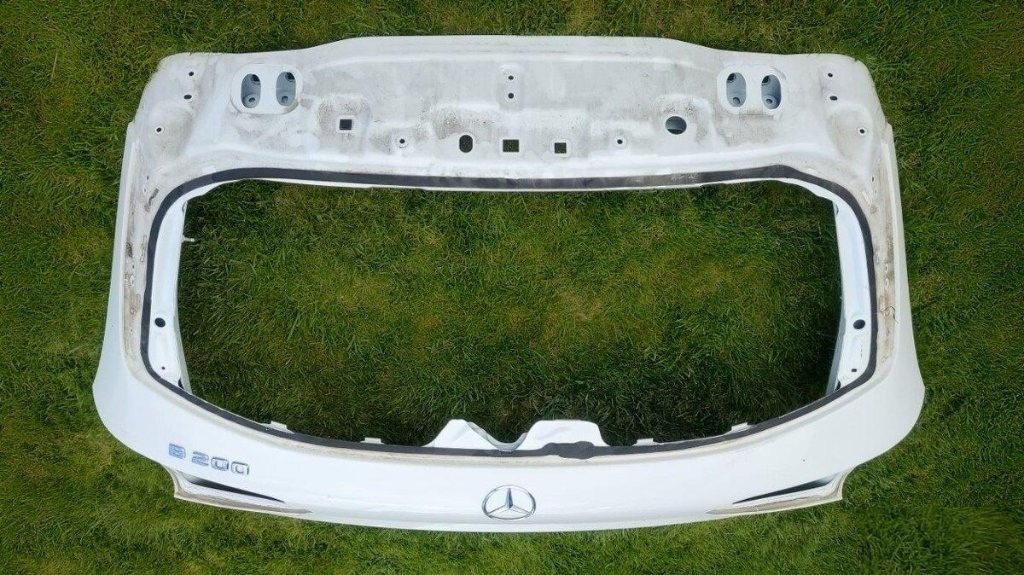 Mercedes B - class W247 2018 - zadna kapota dvere veko kufor - 6