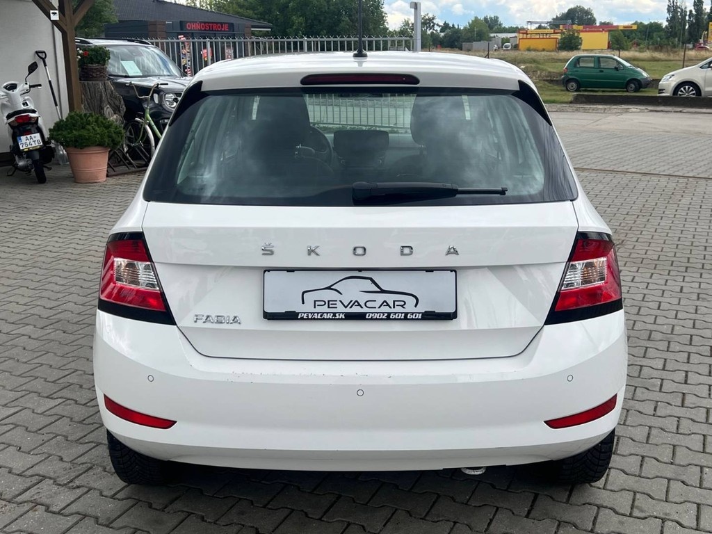 Škoda Fabia 1.0 TSI Active - 6