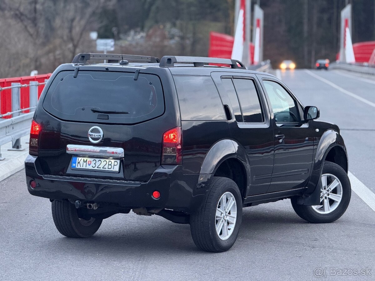 Nissan Pathfinder navi ,4x4, tažné cierny strop , carplay - 6