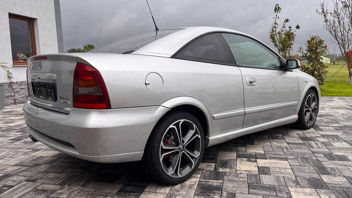 Opel Astra Coupé Turbo - 6