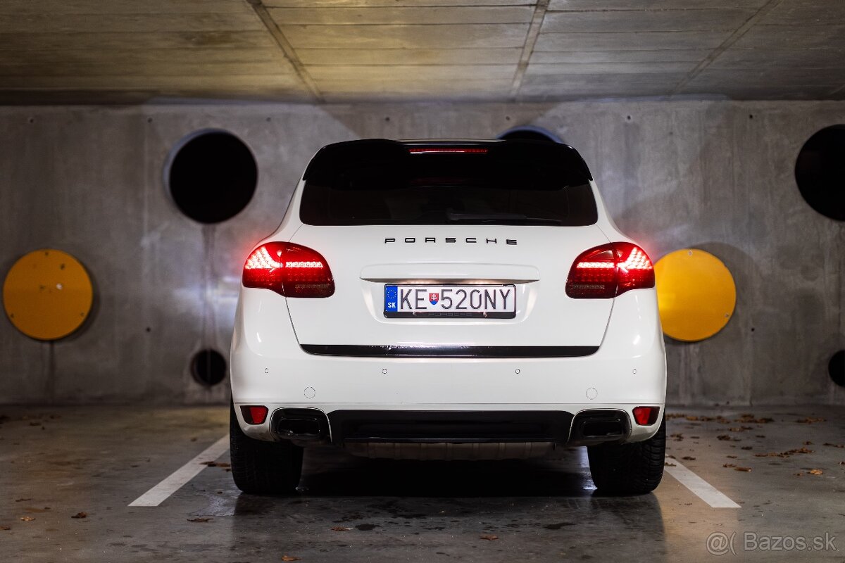 Porsche Cayenne - 6