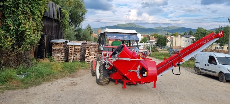 Poloautomatická píla - 6