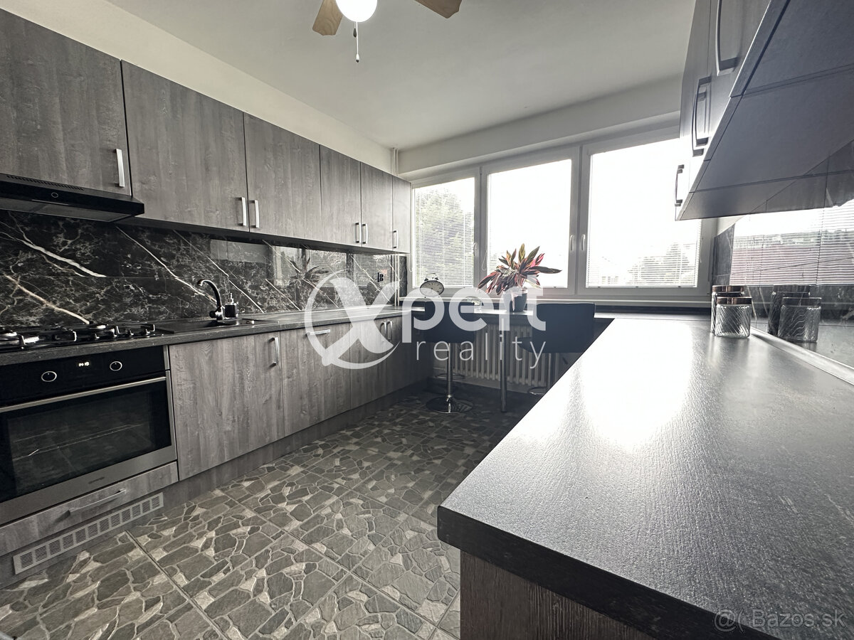 ZNÍŽENÁ CENA.NA PREDAJ RODINNÝ DOM S GARÁŽOU A ZÁHRADOU - 6